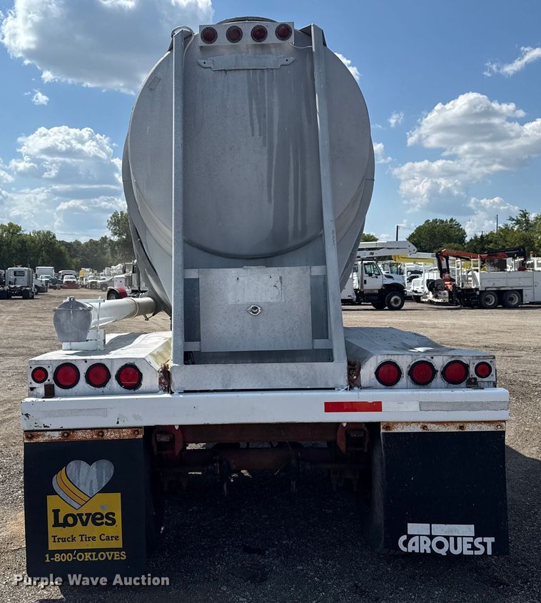 image for item NU9551 1965 Trail Master pneumatic dry bulk trailer