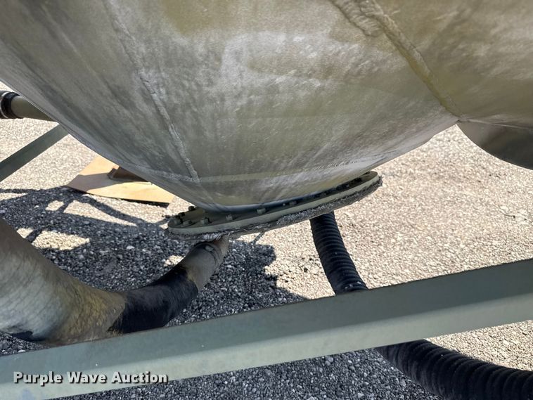 image for item NU9551 1965 Trail Master pneumatic dry bulk trailer