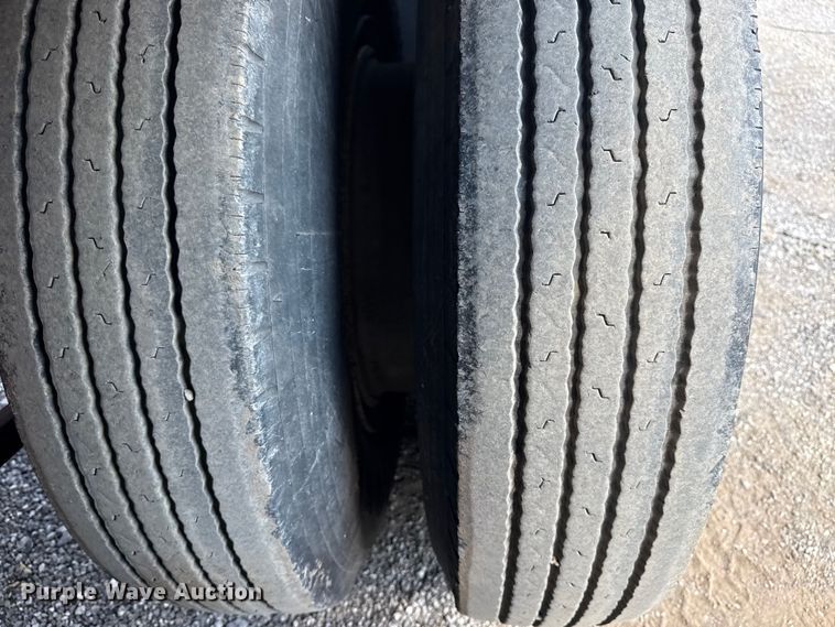 image for item NU9551 1965 Trail Master pneumatic dry bulk trailer