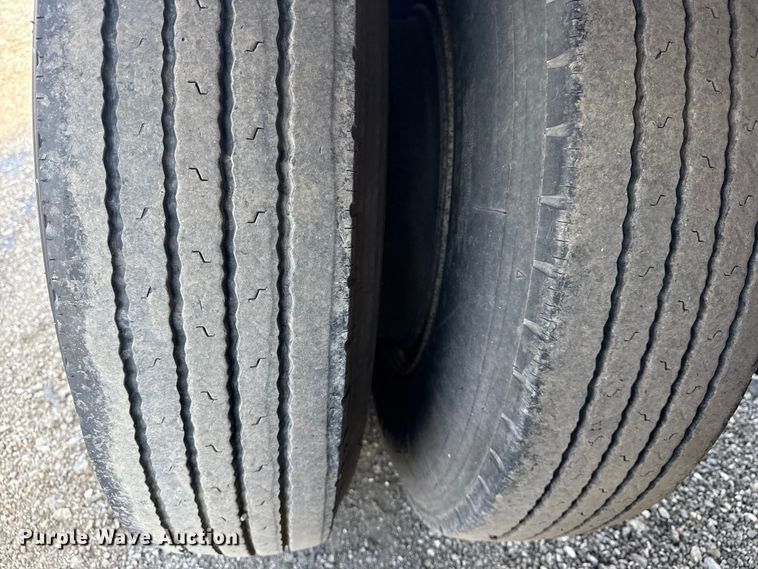 image for item NU9551 1965 Trail Master pneumatic dry bulk trailer