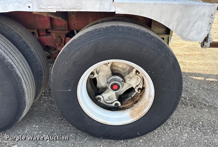 image for item NU9551 1965 Trail Master pneumatic dry bulk trailer