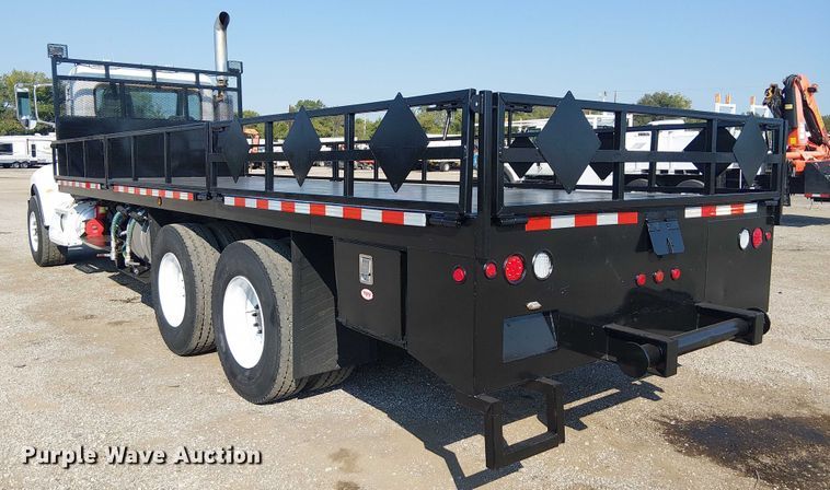 image for item NU9728 2008 Peterbilt 340 flatbed truck