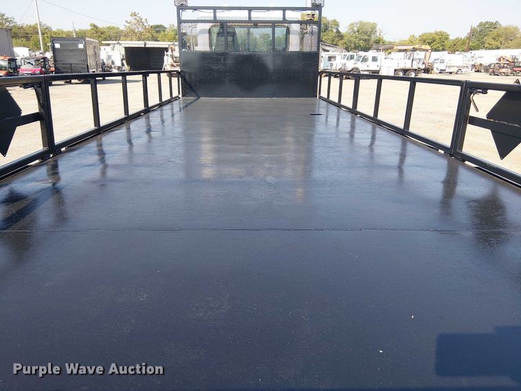 image for item NU9728 2008 Peterbilt 340 flatbed truck