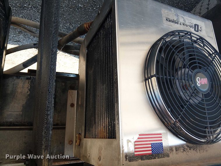 image for item NU9728 2008 Peterbilt 340 flatbed truck