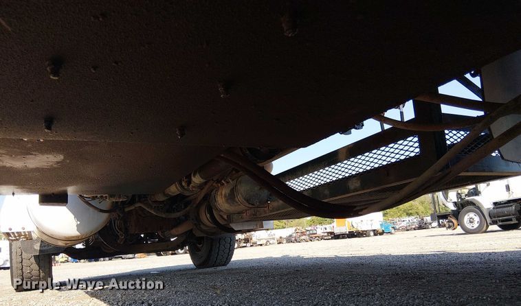 image for item NU9728 2008 Peterbilt 340 flatbed truck