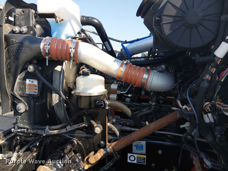 image for item NU9728 2008 Peterbilt 340 flatbed truck