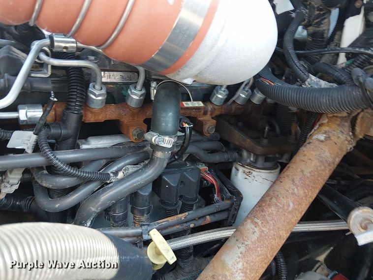 image for item NU9728 2008 Peterbilt 340 flatbed truck