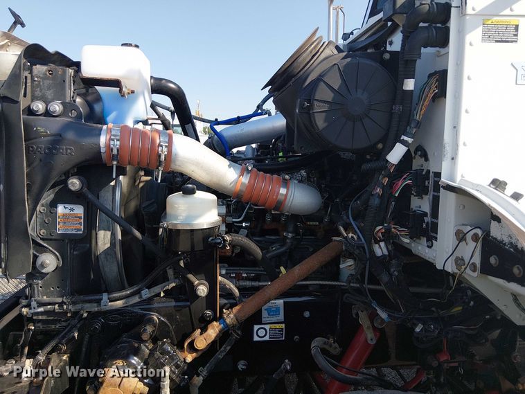 image for item NU9728 2008 Peterbilt 340 flatbed truck