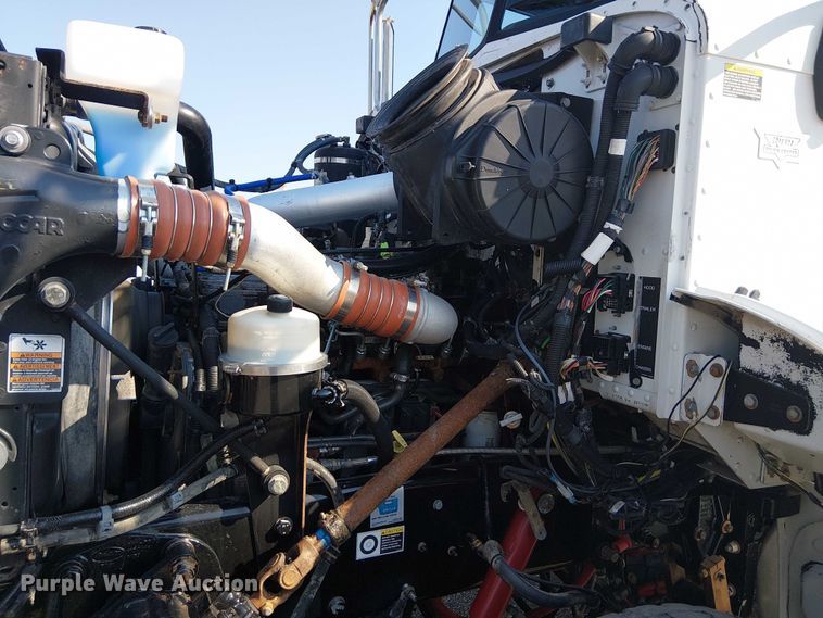 image for item NU9728 2008 Peterbilt 340 flatbed truck