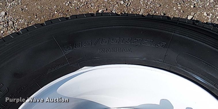 image for item NU9728 2008 Peterbilt 340 flatbed truck