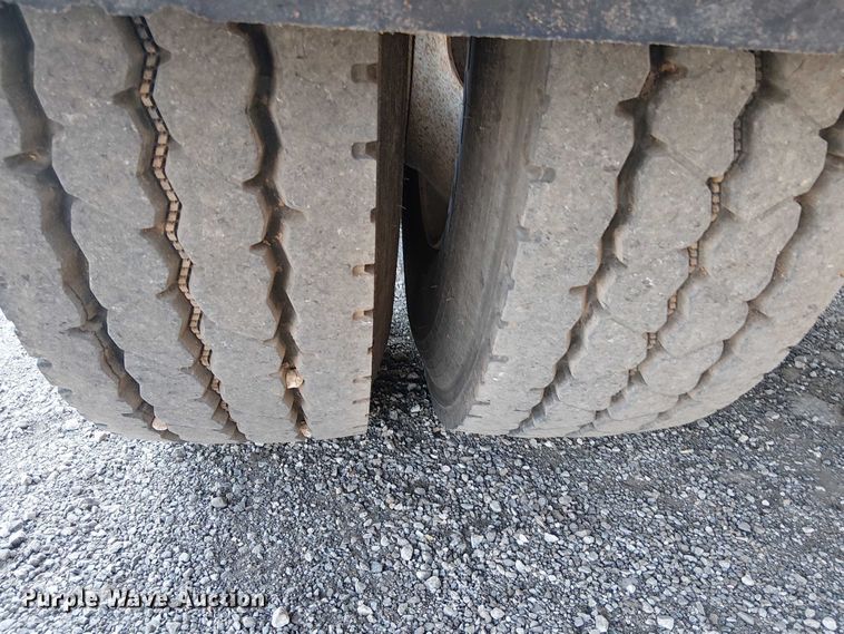 image for item NU9728 2008 Peterbilt 340 flatbed truck