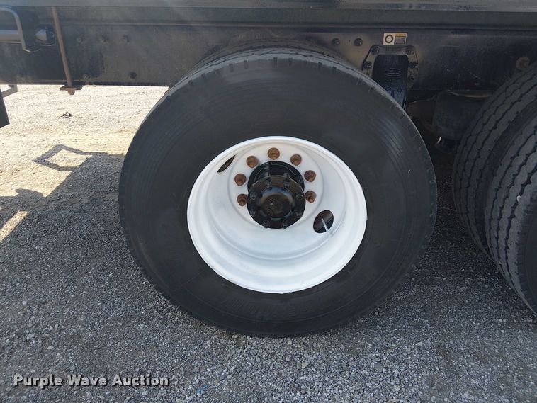 image for item NU9728 2008 Peterbilt 340 flatbed truck