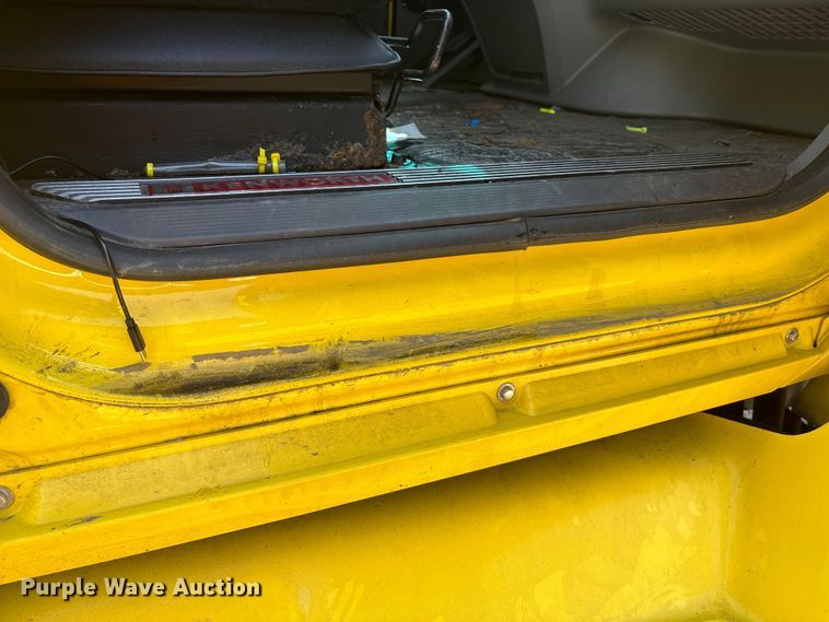 image for item YA0724 2015 Kenworth T680 semi truck