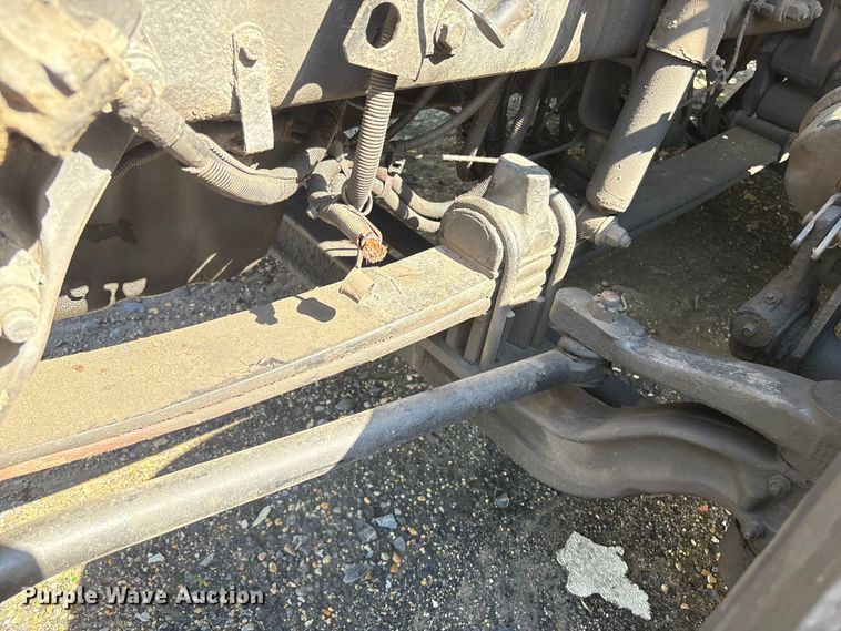 image for item YA0724 2015 Kenworth T680 semi truck