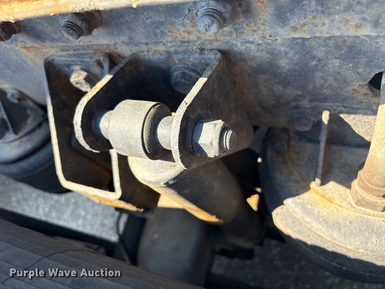 image for item YA0724 2015 Kenworth T680 semi truck