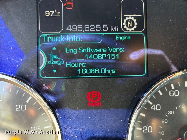 image for item YA0724 2015 Kenworth T680 semi truck