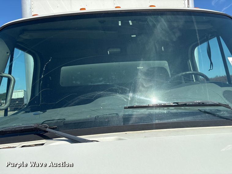 image for item YA0793 2019 Freightliner Business Class M2 box truck