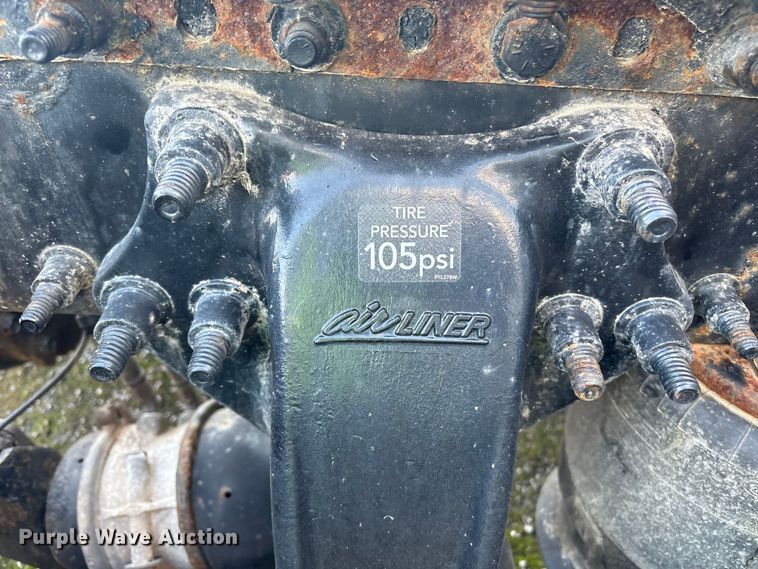 image for item YA0858 2015 Freightliner Cascadia semi truck