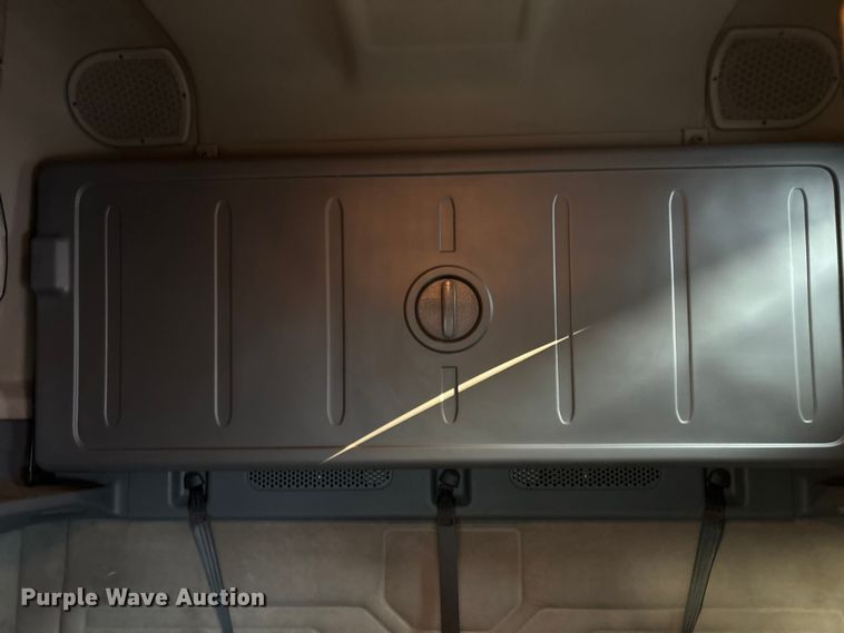 image for item YA0858 2015 Freightliner Cascadia semi truck