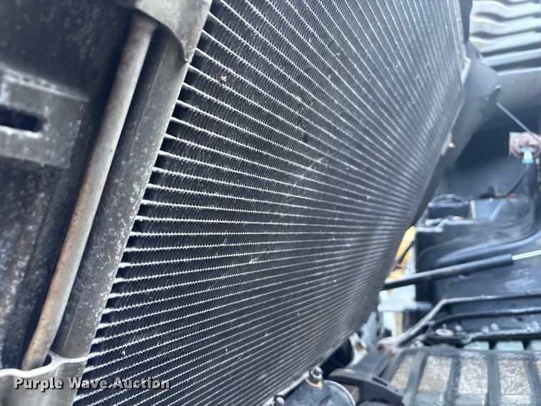 image for item YA0858 2015 Freightliner Cascadia semi truck