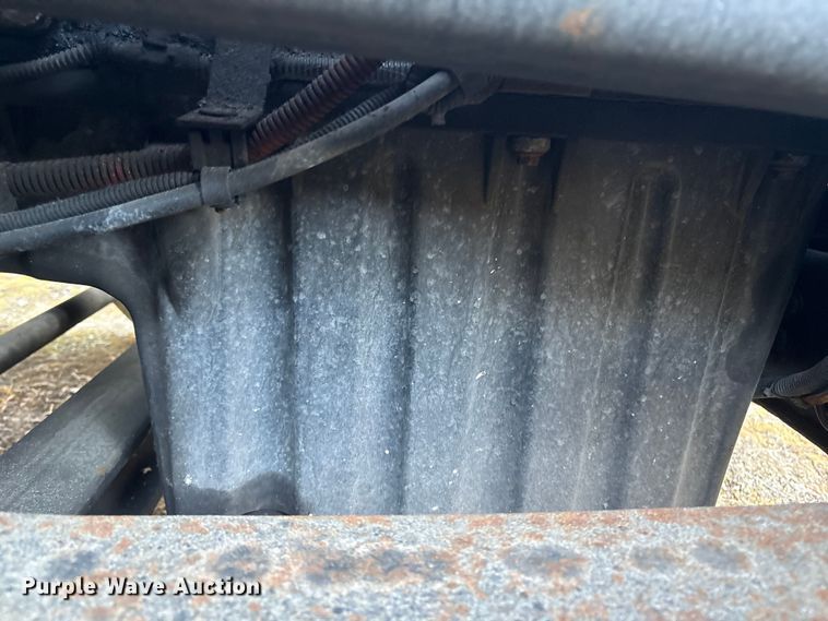 image for item YA0858 2015 Freightliner Cascadia semi truck