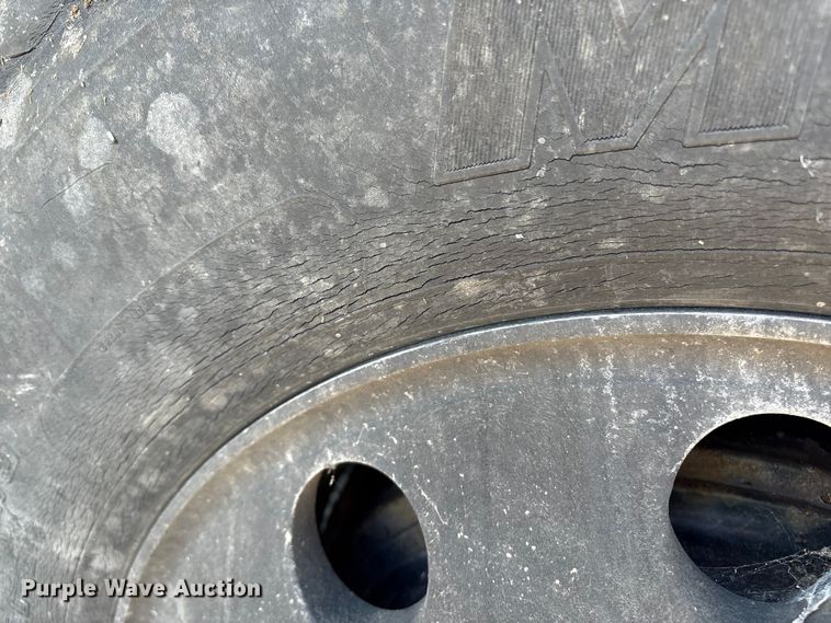 image for item YA0858 2015 Freightliner Cascadia semi truck