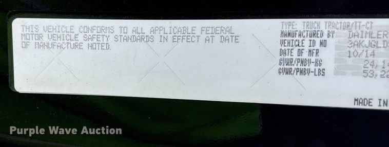 image for item YA0858 2015 Freightliner Cascadia semi truck