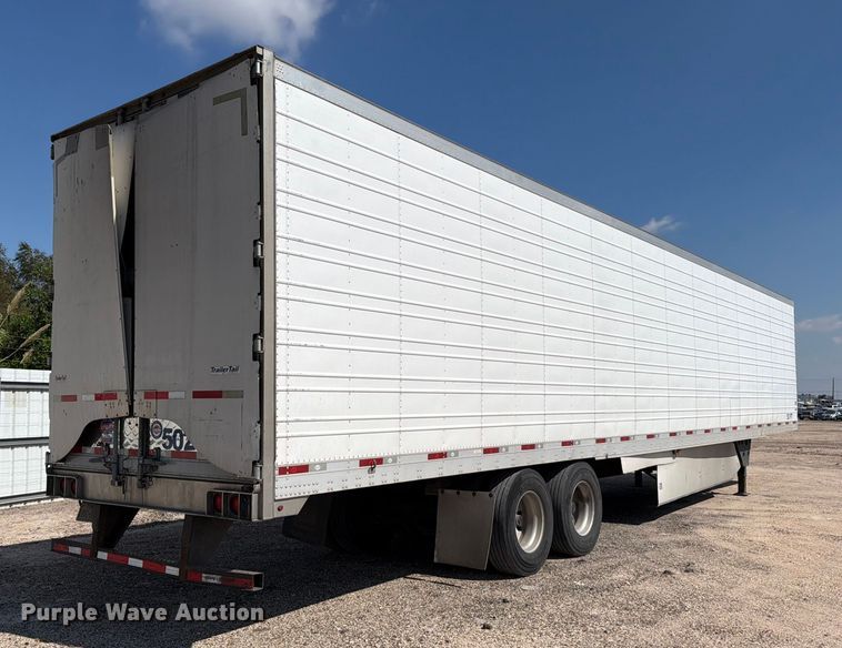 image for item YA0978 2018 Utility VS2RA refrigerated van trailer