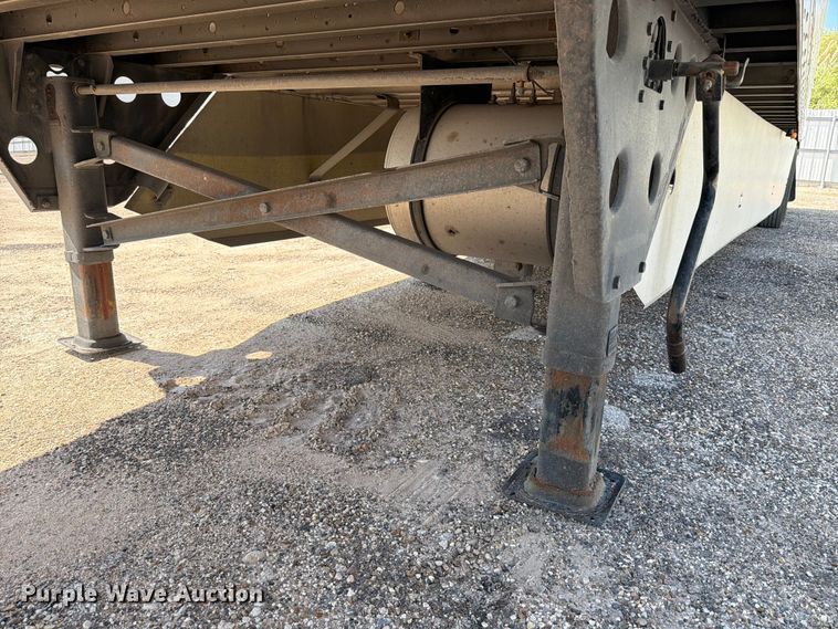 image for item YA0978 2018 Utility VS2RA refrigerated van trailer