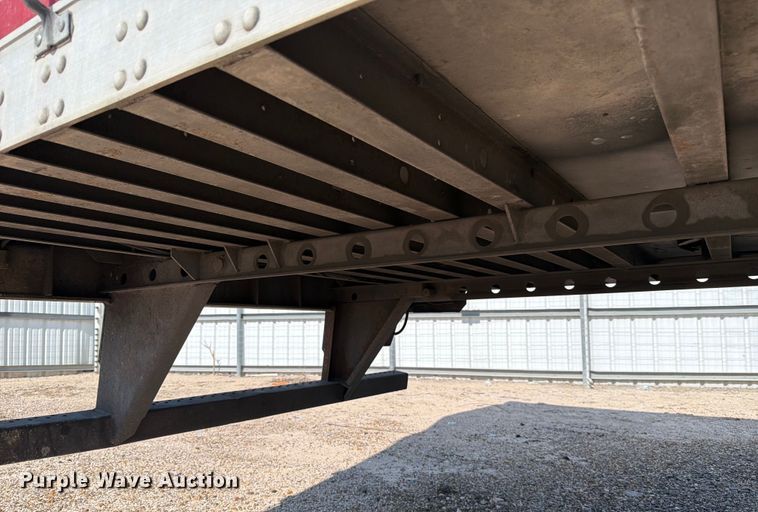 image for item YA0978 2018 Utility VS2RA refrigerated van trailer