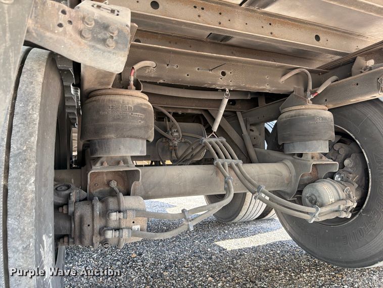 image for item YA0978 2018 Utility VS2RA refrigerated van trailer