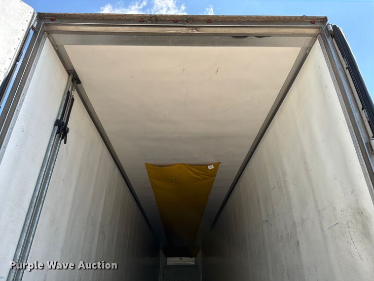 image for item YA0978 2018 Utility VS2RA refrigerated van trailer