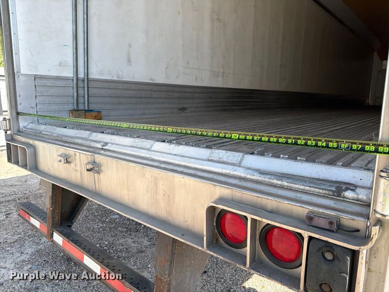 image for item YA0978 2018 Utility VS2RA refrigerated van trailer