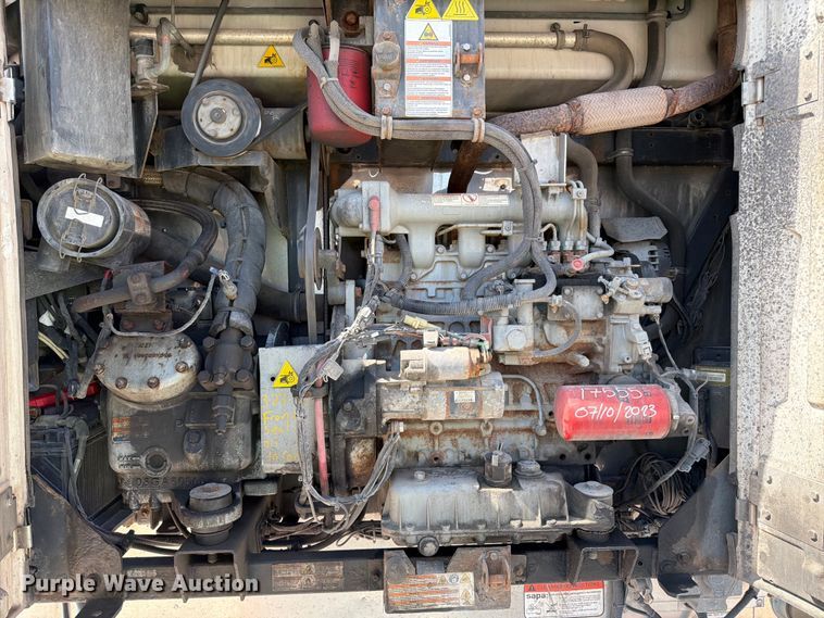 image for item YA0978 2018 Utility VS2RA refrigerated van trailer