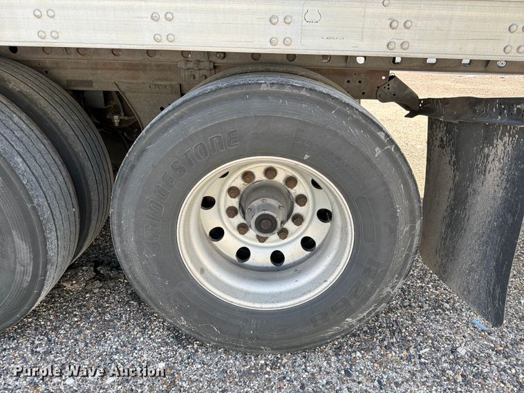 image for item YA0978 2018 Utility VS2RA refrigerated van trailer