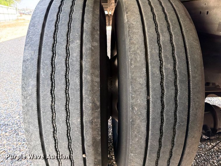 image for item YA0978 2018 Utility VS2RA refrigerated van trailer