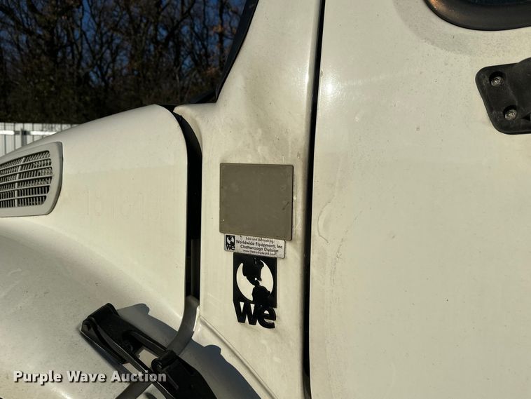 image for item YA0990 2018 Freightliner Business Class M2 box truck