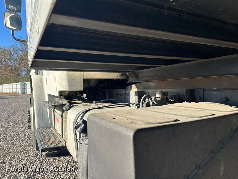 image for item YA0990 2018 Freightliner Business Class M2 box truck