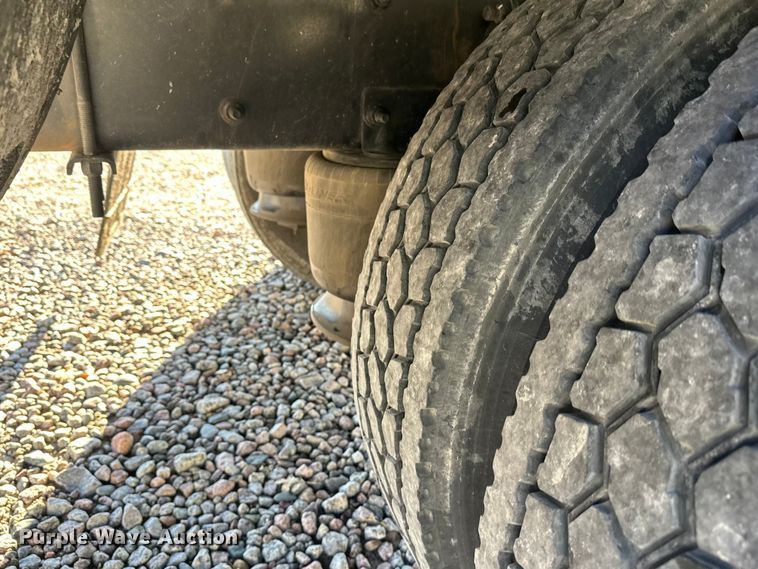 image for item YA0990 2018 Freightliner Business Class M2 box truck