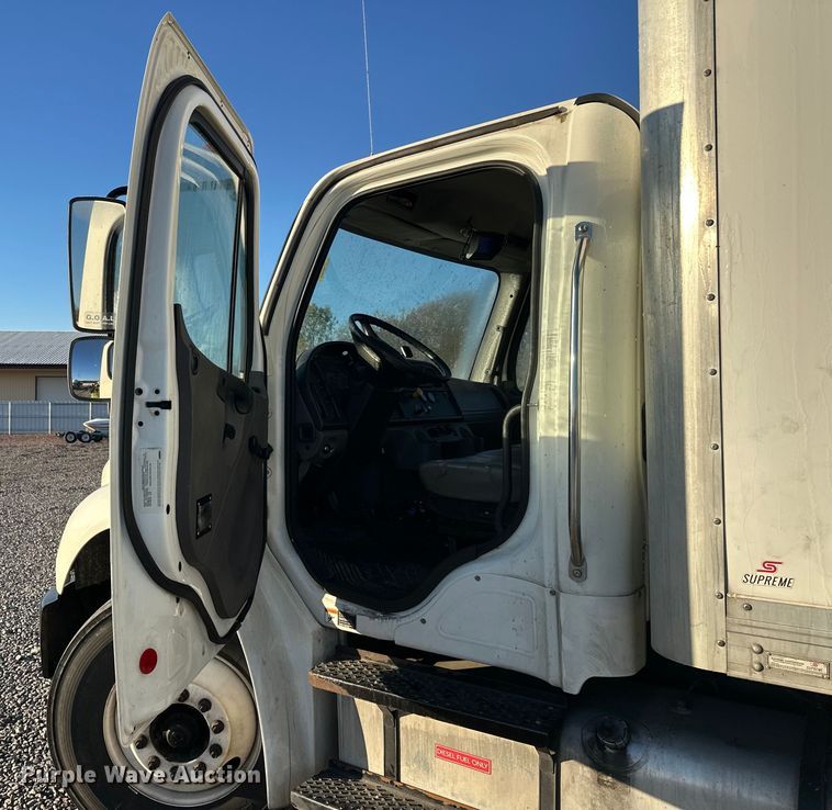 image for item YA0990 2018 Freightliner Business Class M2 box truck