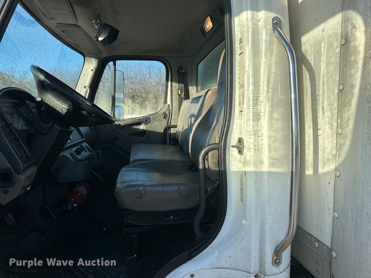 image for item YA0990 2018 Freightliner Business Class M2 box truck