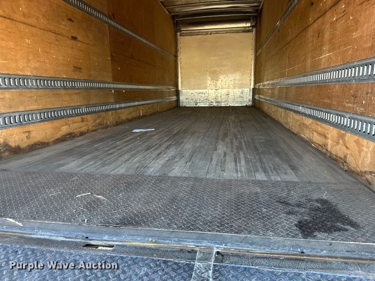 image for item YA0990 2018 Freightliner Business Class M2 box truck