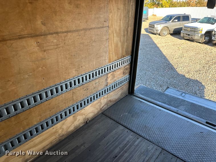 image for item YA0990 2018 Freightliner Business Class M2 box truck