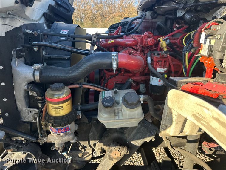 image for item YA0990 2018 Freightliner Business Class M2 box truck