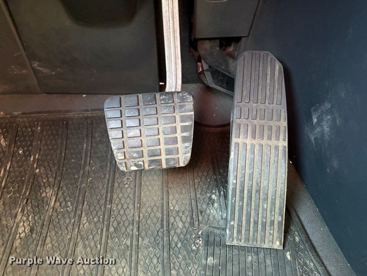 image for item YA1030 2020 Freightliner Cascadia semi truck