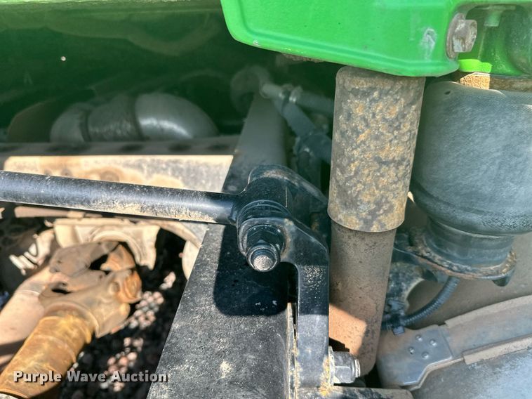 image for item YA1047 2015 Kenworth T680 semi truck