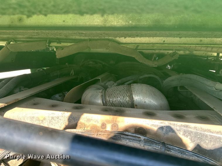 image for item YA1047 2015 Kenworth T680 semi truck