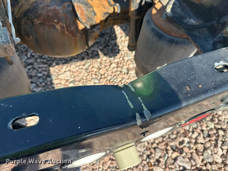 image for item YA1047 2015 Kenworth T680 semi truck