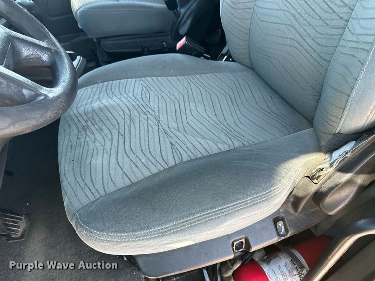 image for item YA1047 2015 Kenworth T680 semi truck