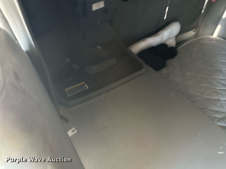 image for item YA1047 2015 Kenworth T680 semi truck